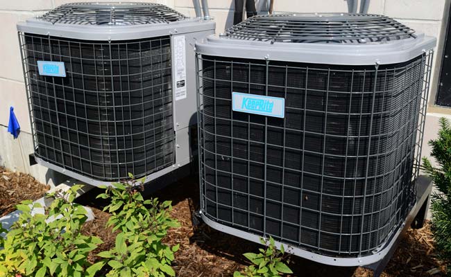 2 outdoor air conditioning units